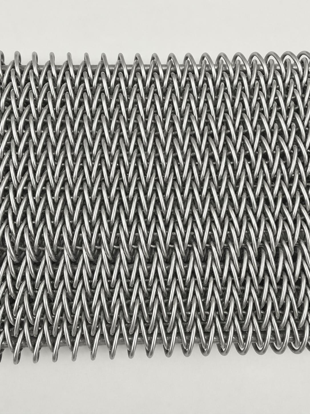 Dense balanced weave wire mesh conveyor belt
